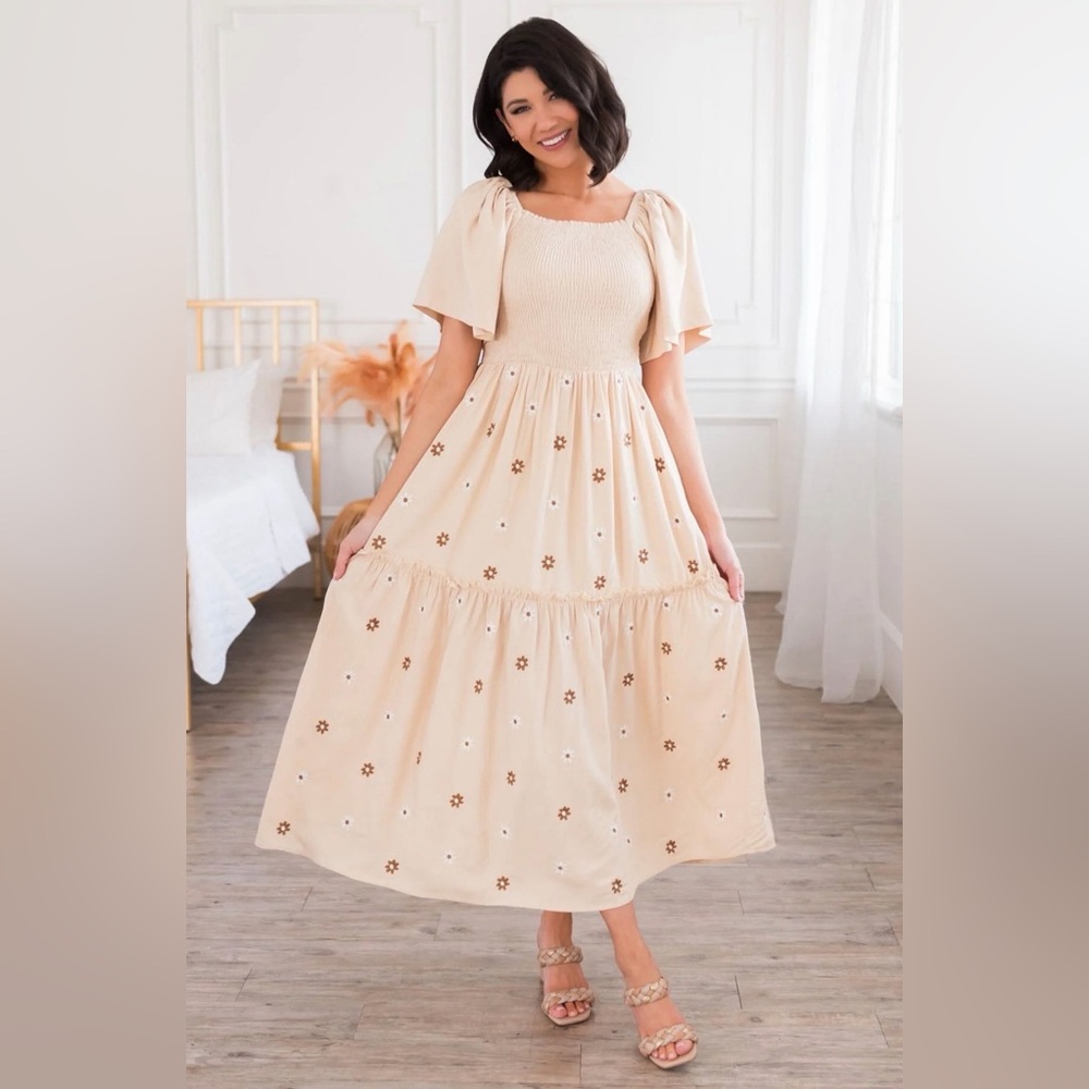 NWT Embroidered Flower Maxi Dress